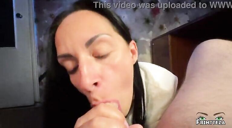 Home blowjob of a skinny whore, riding on the dick, Facial cumshot.