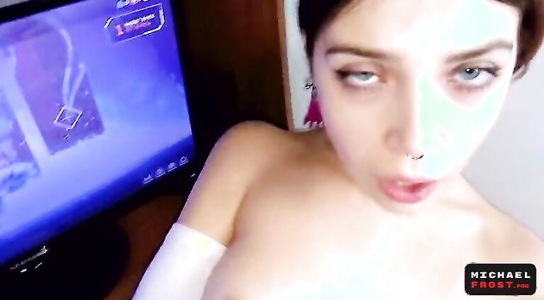 Girl Gamer Gets Cum in Mouth Right During Stream