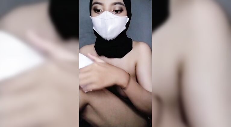 Beautiful Hijab Masturbation Wet Pussy